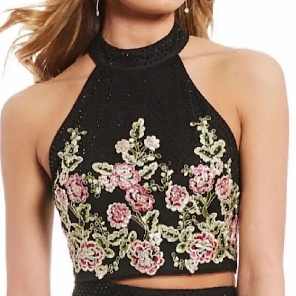 Jodi Kristopher Black Beaded Floral Appliqué Crop Top Halter Style